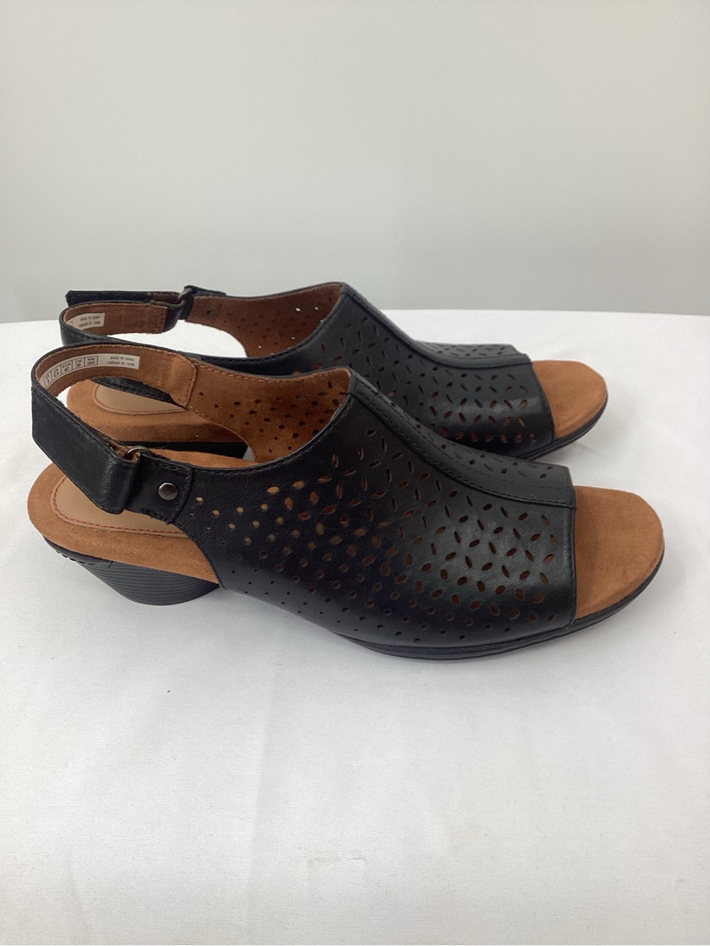 Rockport Cobb Hill Laurel Black Slingback Sandals With Tan Footbed